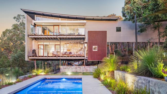 Victoria Road, Hovea