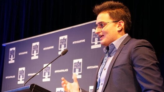 Shahryar Faraji, the founder of 1receipt®, presenting his environmentally-friendly platform at Pitch@Palace