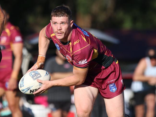 Rielly Smith finds support for Thirlmere. Picture Warren Gannon Photography