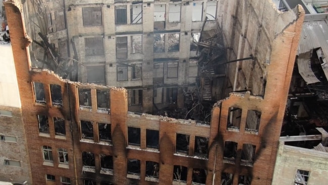 Exclusion zone around burnt-out Surry Hills building to remain in place after walls move more than seven centimetres overnight