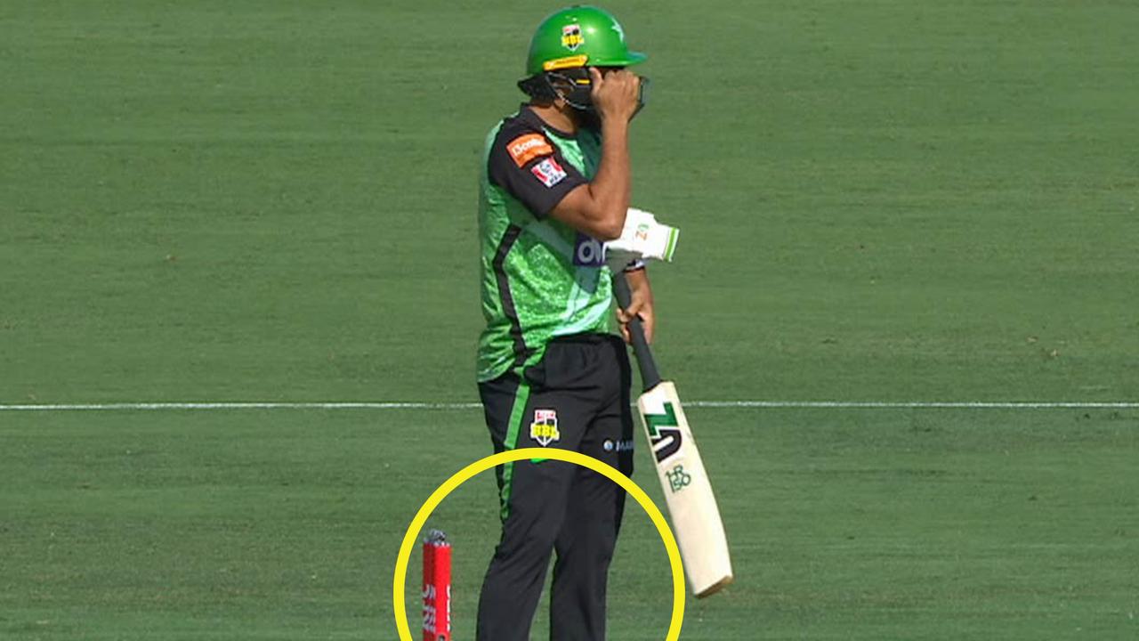 Not wearing any pads is a bold fashion statement. Picture: Fox Cricket