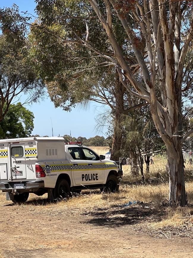 Police at the property at Senior, near Bordertown. Picture: NCA NewsWire / Dean Martin