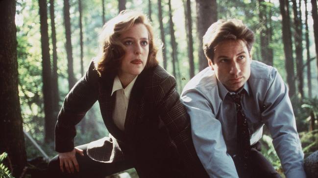 David Duchovny as Fox Mulder and Gillian Anderson as Dana Scully in the The X Files.