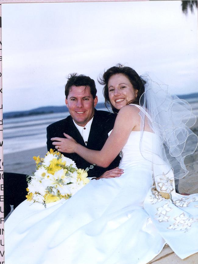 Susie Conlon and Larry Thompson were married on January 16, 2000.