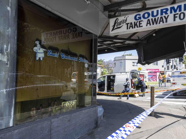 SYDNEY, AUSTRALIA -  NewsWirePhotos - Sunday , 20 October 2024:Fire at Jewish Shop Lewis Continental Kitchen on the corner of Curlews st and Old South Head Rd Bondi.Picture: NewsWire / Monique Harmer