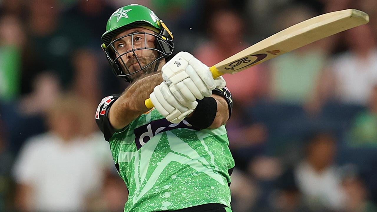 Maxy goes berserk as Stars smash their way to finals against frustrated Hurricanes