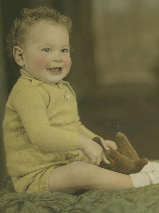 Barassi aged 1 in 1937.