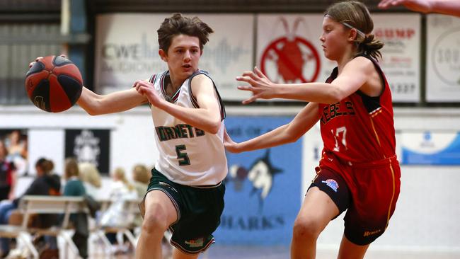 SUNDAY TELEGRAPH. JULY 30, 2022. Pictured at the Sutherland Basketball Stadium today is the Central Coast Rebels v Hills Hornets in the NSW Junior Basketball State Cup U16 Boys. Picture: Tim Hunter.