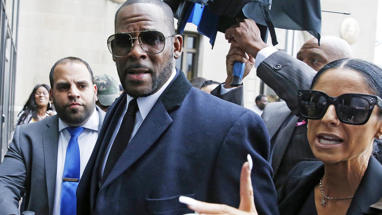 R Kelly Trial Delves Into Aaliyahs Alleged Teen Pregnancy The Courier Mail 