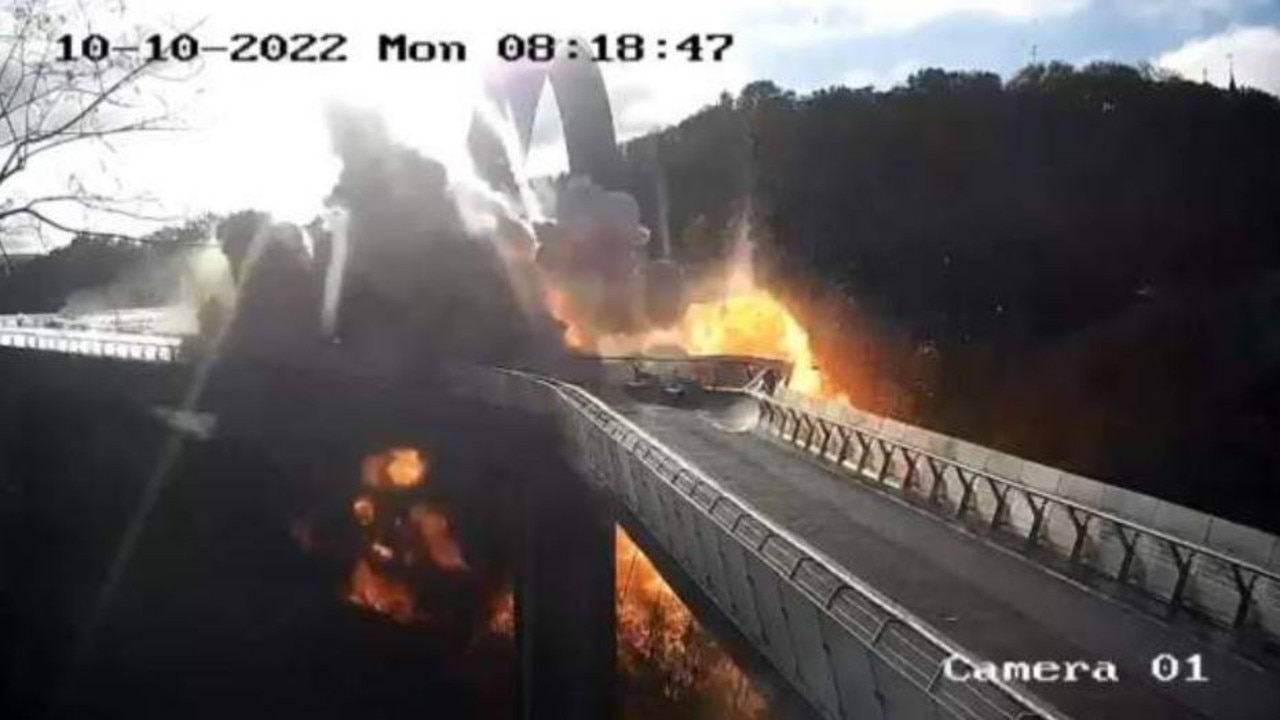 An explosion rocks the Klitschko bridge in Kyiv