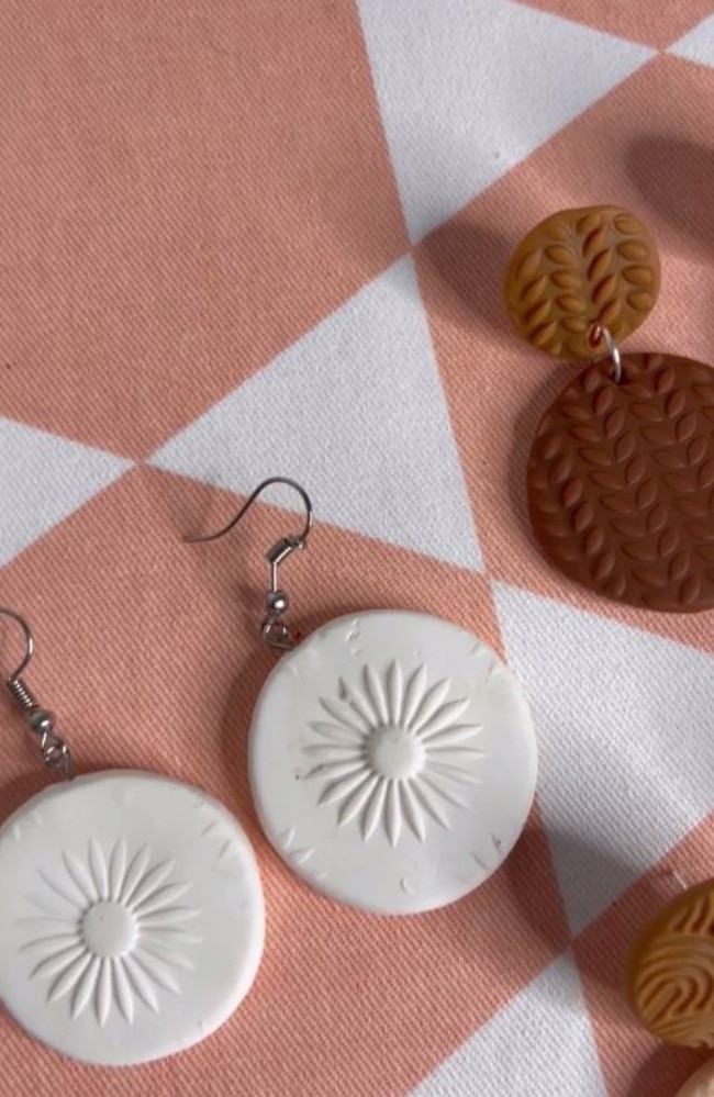 Incredible 3 Kmart clay hack for making earrings