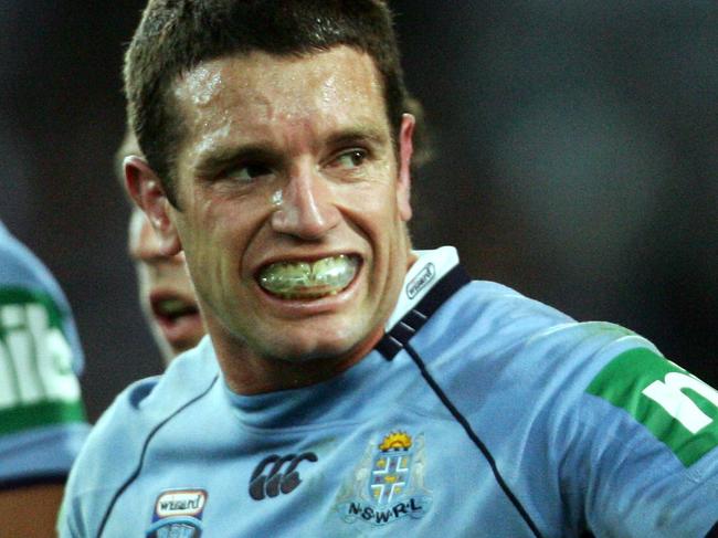 State of Origin Game 3 at ANZ Stadium NSW v QLD, Danny Buderus tries to spure his team mates on after the Folau try.