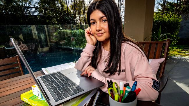 Year 12 student Claudia Spurio studies remotely. Picture: Jake Nowakowski