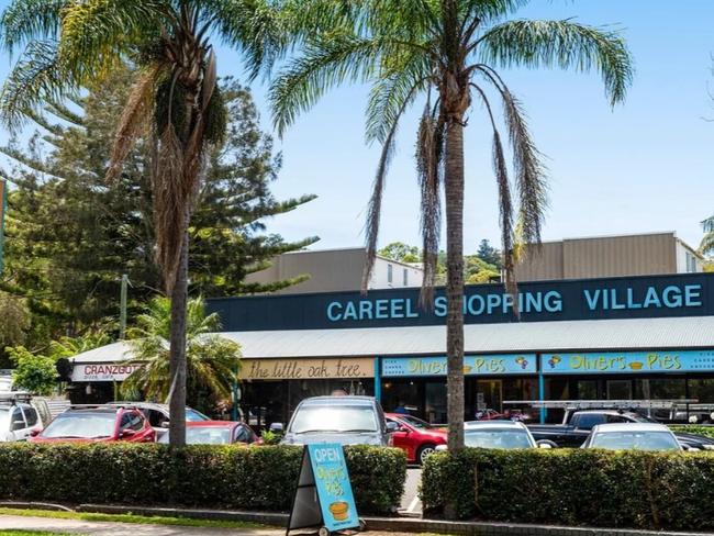 A development application has been lodged to demolish and redevelop the Careel Shopping Village at Avalon Beach. Picture: Supplied