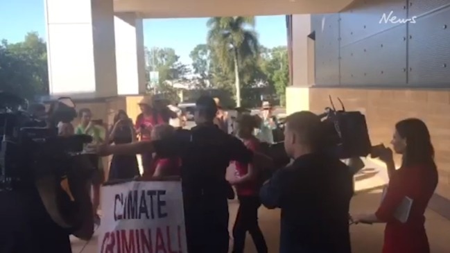 Protesters in Cairns for COAG meeting