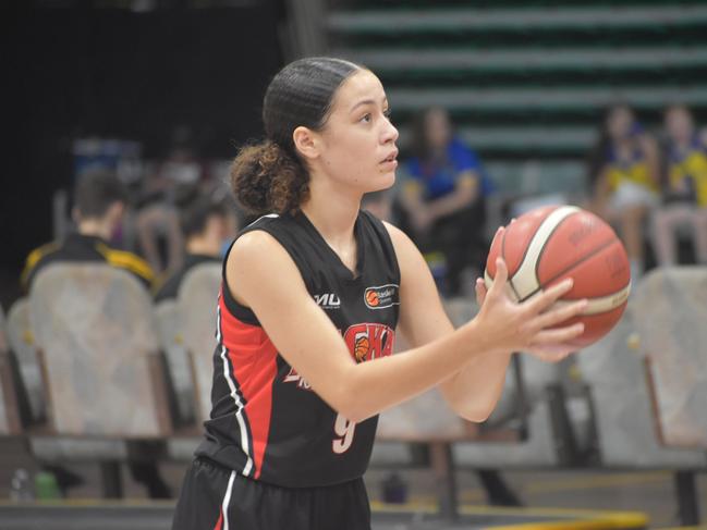 Cheyenne Bobongie at the U14 State Championships division one semi final between Mackay Meteorettes and Southern Districts Spartans in Mackay, July 9, 2021. Picture: Matthew Forrest