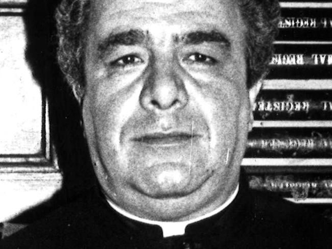 07/1980. Father Antonio Bongiorno, Maria James murder suspect. Father Anthony Bongiorno.Neg: 800617/50