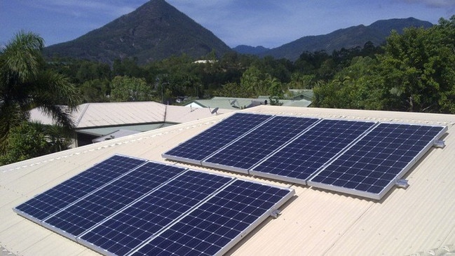 The ALP has announced it will build a new community battery in North Cairns, storing solar electricity.