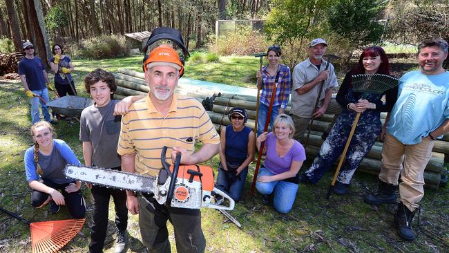Manfred Zabinskas and volunteers prepare a refuge for old male kangaroos. Picture: Dennis Manktelow