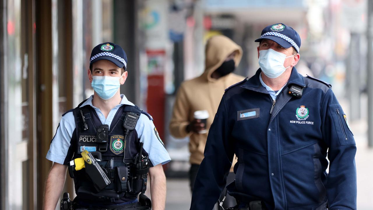 Sydney lockdown NSW Police swarm southwest to crackdown on rule