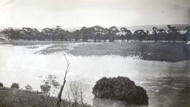 Orbost under water during Snowy River floods in January 1934.