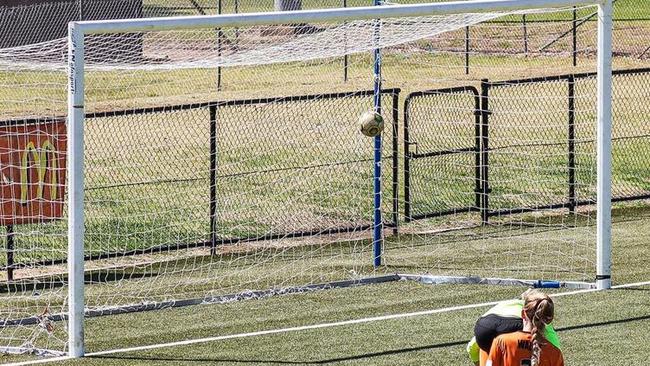 The controversial ‘no goal’ in the M-League Womens grand final. Picture: Facebook / Wim Kantona