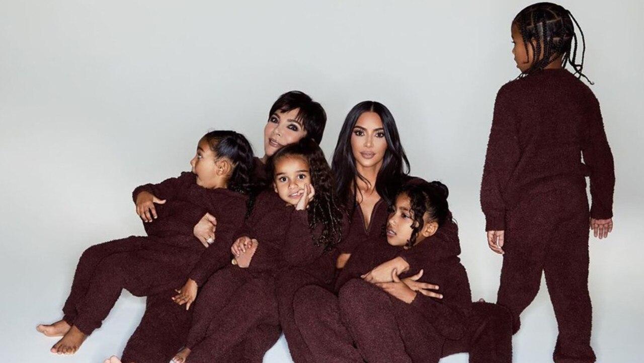 Kim posed with her children North, 8, Saint, 6, Chicago, 3, and 2-year-old Psalm, as well as her mother Kris Jenner, sister Khloé and her daughter True. Rob’s daughter, Dream — whom he shares with Blac Chyna — was also in the photos.