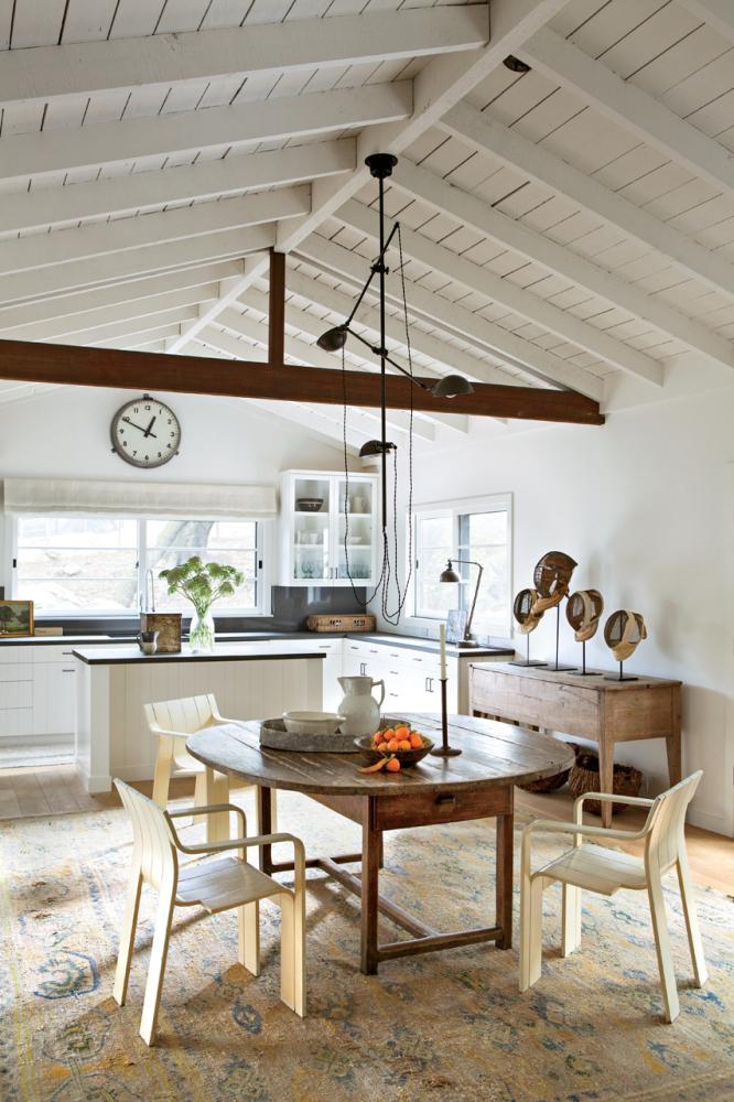 20 Farmhouse Style Kitchens To Inspire Your Next Kitchen Renovation Vogue Australia