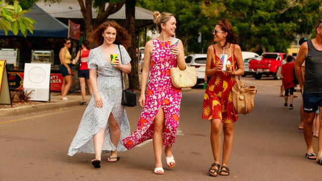 <s1>Frocking up for a return to the Parap Markets are Renael Carolin, Megan Horner and Holly Parker</s1>. Picture: Glenn Campbell<ld pattern=" "/> <source/>