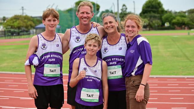 The Tait family - William, Stuart, Callum, Nicole and Hanna - from the Grafton Athletics Club were one of many families competing at the 2023 NSW Country Athletics Championships in Dubbo. Pic: James Constantine/Athletics NSW.