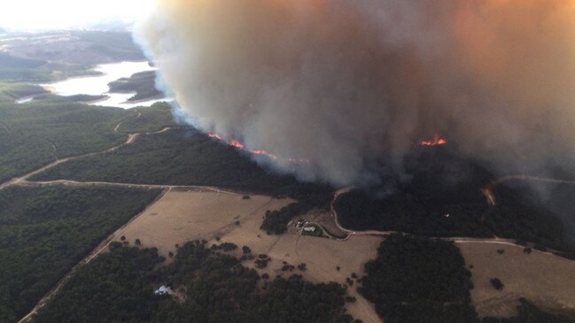 An aerial image of the Cherry Gardens fire. Picture: CFS