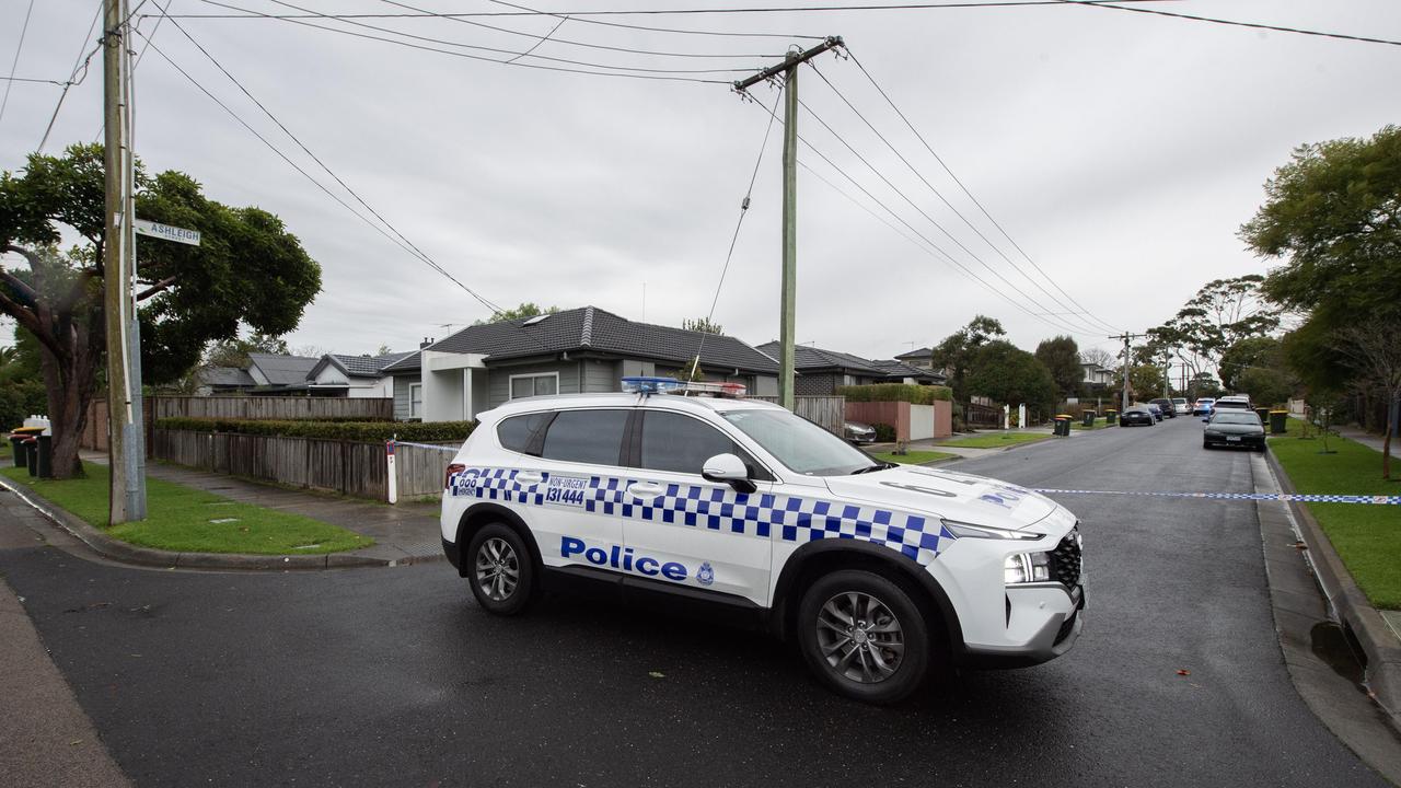 Homicide Squad detectives are investigating the circumstances surrounding the death of a man in Frankston overnight. Picture : NCA Newswire / Nicki Connolly