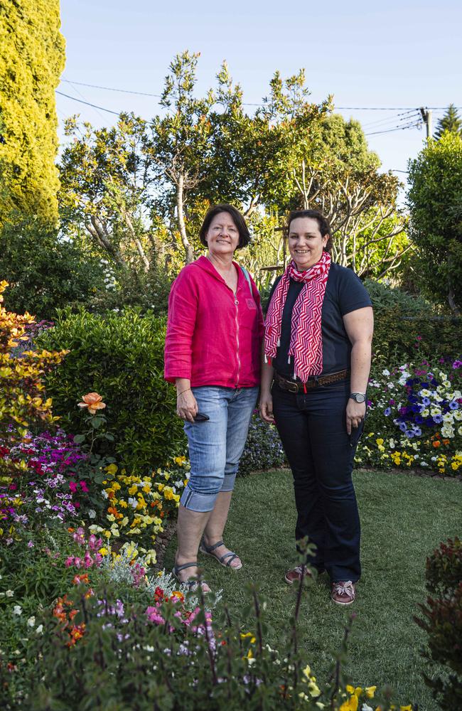 Janelle Haughey (left) and Anne Hayden in The Chronicle Garden Competition City Reserve Grand Champion garden of Cheryl Ganzer during the Carnival of Flowers, Saturday, September 21, 2024. Picture: Kevin Farmer