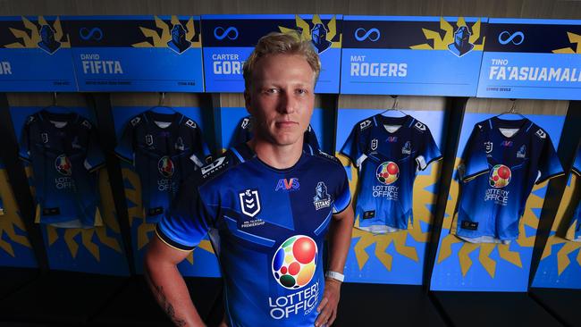 ATTN ATTN EMBARGOED UNTIL 7AM FOR ONLINE EMBARGOEDÃ&#137;Ã&#137;. Cbus Stadium, Mat Rogers and Titans signing Carter Gordon modelling their 2025 jersey. Pics Adam Head