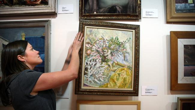 A work by Australian artist Grace Cossington Smith, Wild Flowers with White Coral, is carried by director and head of Australian paintings Georgina Pemberton in Sotheby's auction house, Sydney, in 2008. An American couple bought the work at a charity shop for $25 and later discovered that it was worth a lot more and had come from actor, Vincent Price's, art collection. It was expected to sell for $40,000.