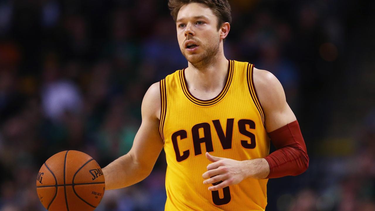 BOSTON, MA - DECEMBER 15: Matthew Dellavedova #8 of the Cleveland Cavaliers carries the ball against the Boston Celtics during the second quarter at TD Garden on December 15, 2015 in Boston, Massachusetts. NOTE TO USER: User expressly acknowledges and agrees that, by downloading and/or using this photograph, user is consenting to the terms and conditions of the Getty Images License Agreement. Maddie Meyer/Getty Images/AFP == FOR NEWSPAPERS, INTERNET, TELCOS & TELEVISION USE ONLY ==