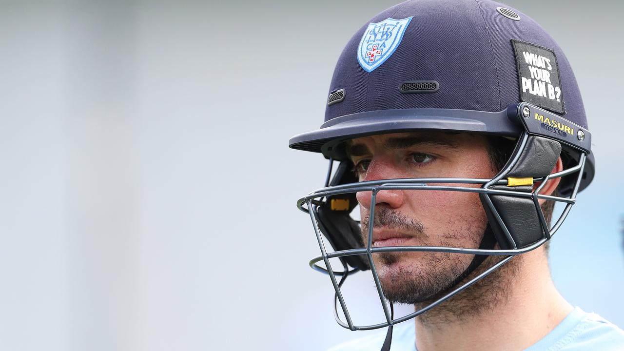 Prodigious cricket talent Moises Henriques has opened up on his battle with mental health.