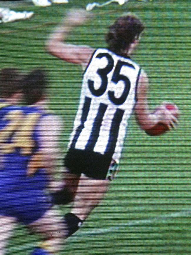 Peter Daicos made the No. 35 famous at Collingwood.