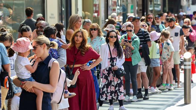 Bargain-hunting shoppers lifted retail turnover in May. Picture: NewsWire / Ian Currie