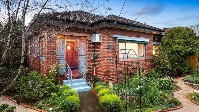 336 Bambra Road Caulfield South.