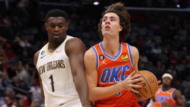 Giddey drives on Zion Williamson Jonathan Bachman/Getty Images/AFP)