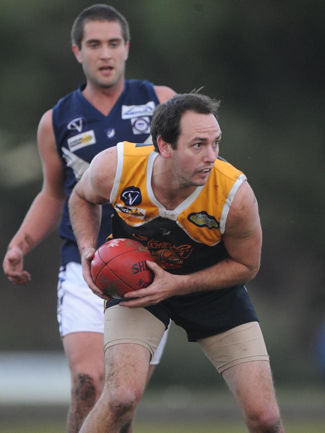 Craig Nankervis playing against Edi-Asp in 2012.