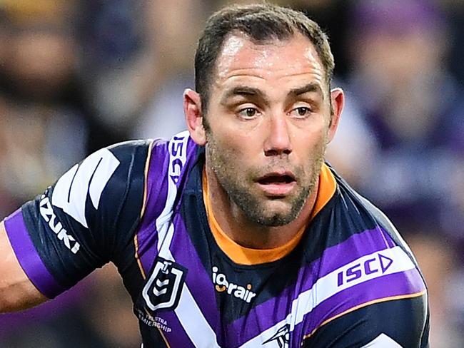 MELBOURNE, AUSTRALIA - SEPTEMBER 14: Cameron Smith of the Storm passes the ball during the NRL Qualifying Final match between the Melbourne Storm and the Canberra Raiders at AAMI Park on September 14, 2019 in Melbourne, Australia. (Photo by Quinn Rooney/Getty Images)