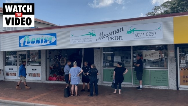 Car smashes into Mossman florist