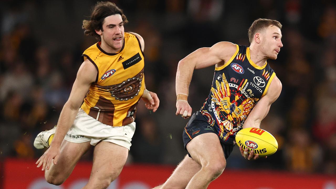 AFL 2023: Key stats reveal why Adelaide Crows struggle away from home