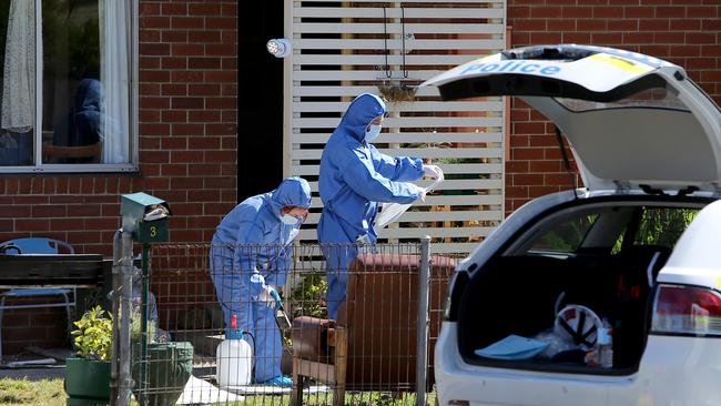 Tasmania Police forensic officers gather evidence at the house where Jodi was last seen alive in Sage Court, Bridgewater.