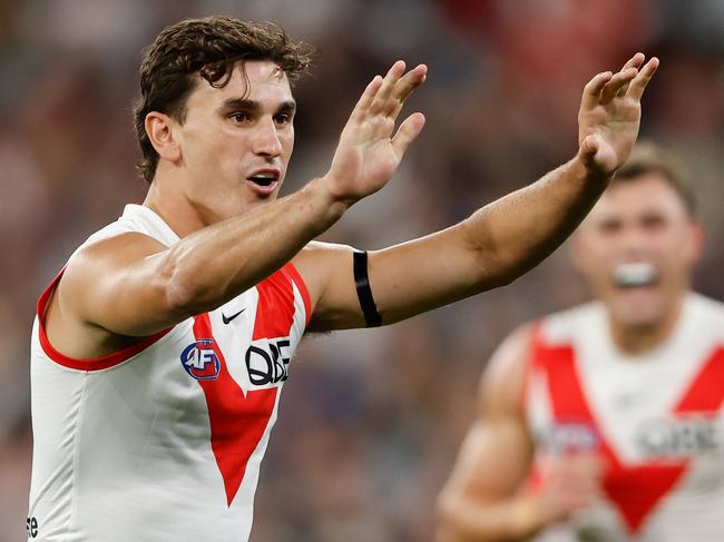 Sam Wicks could be the answer for the Swans’ lacklustre performances heading into the bye. Picture: Dylan Burns/AFL Photos via Getty Images