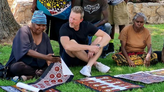 Nathan Buckley in Todd Mall during his recent visit to Alice Springs after being named the ambassador for the upcoming Alice Springs Masters Games. Picture: Supplied