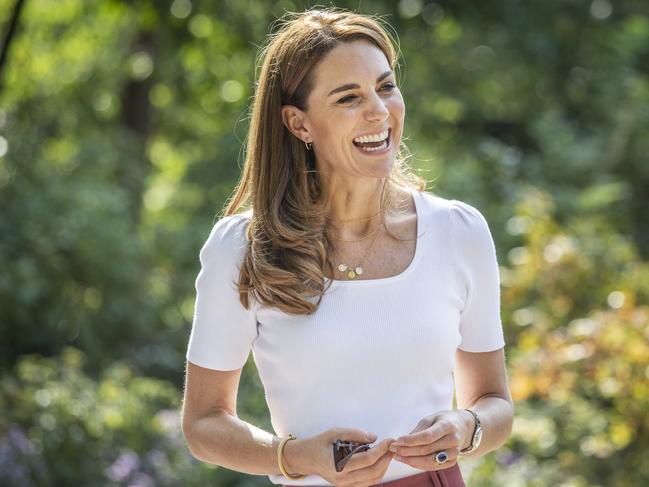 LONDON, ENGLAND - SEPTEMBER 22: Catherine, Duchess of Cambridge hears from families and key organisations about the ways in which peer support can help boost parent wellbeing while spending the day learning about the importance of parent-powered initiatives, in Battersea Park on September 22, 2020 in London, England. (Photo by Jack Hill - WPA Pool/Getty Images)