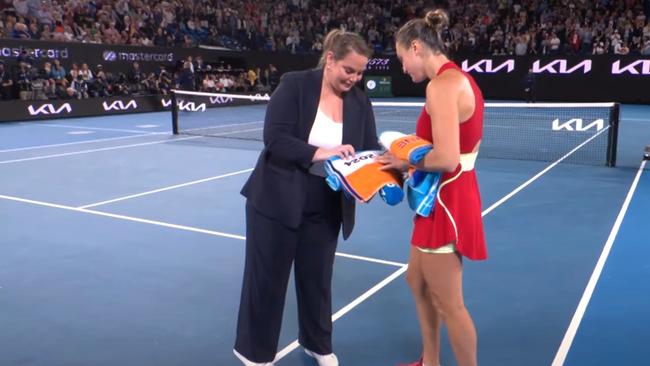 Aryna Sabalenka would have given the shirt off her back if Jelena Dokic had asked. Photo: YouTube, Australian Open TV.